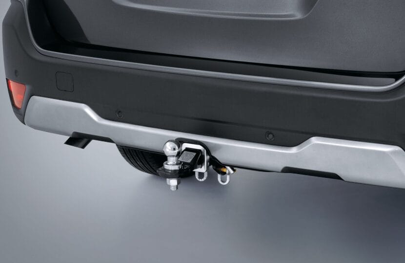 Tow bar for towing and carrying additional cargo